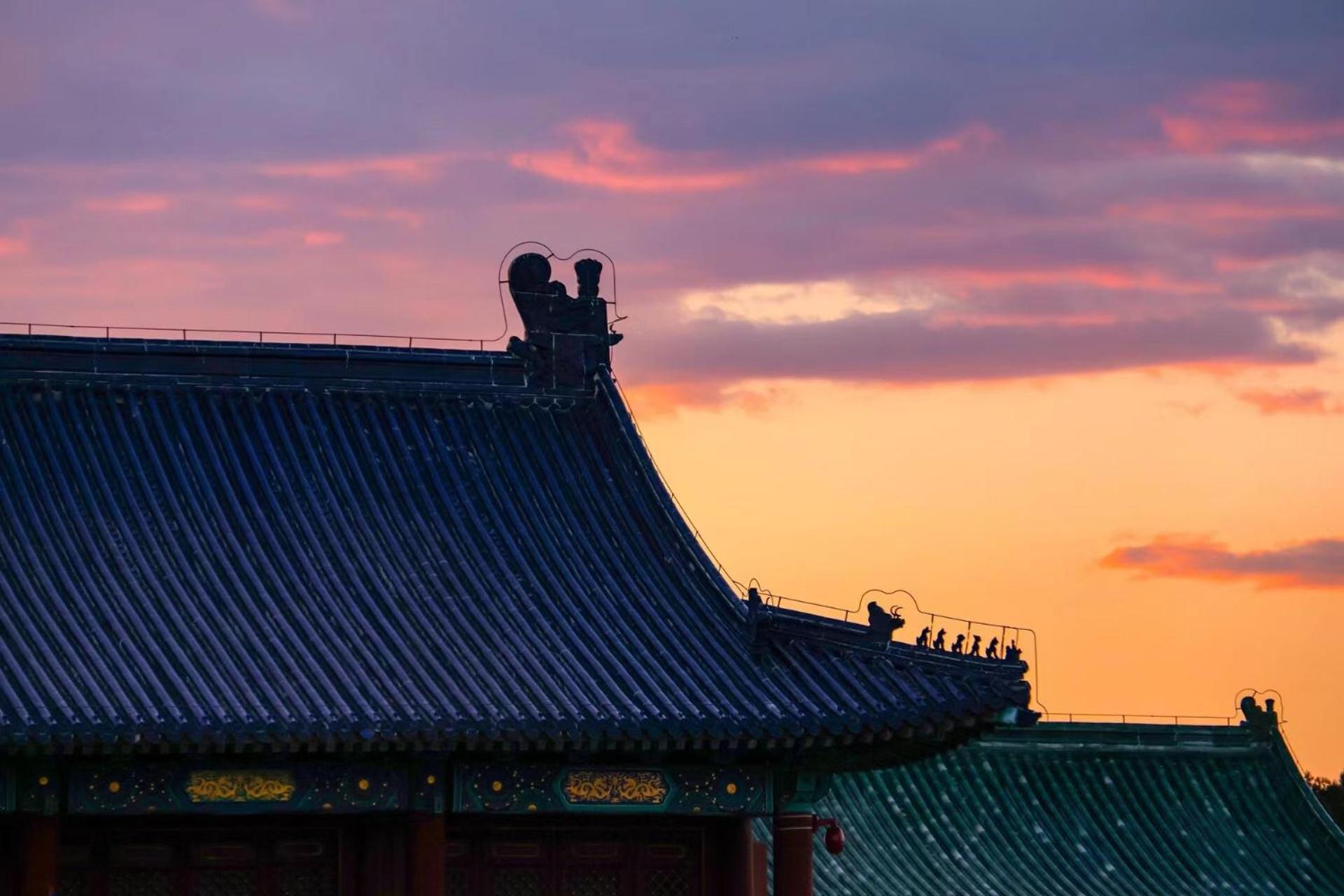 East Sacred Hotel ᴸᴱo---Foreign Accept---Tourism Service English-Speaking 丨 Near Tiananmen Forbidden City丨very Close To Metro Zhangzizhong And Beixinqiao 丨european Foot Ball English丨free Advance Tickets And Laundry Drying Service Coffee Snacks Pekin Zewnętrze zdjęcie