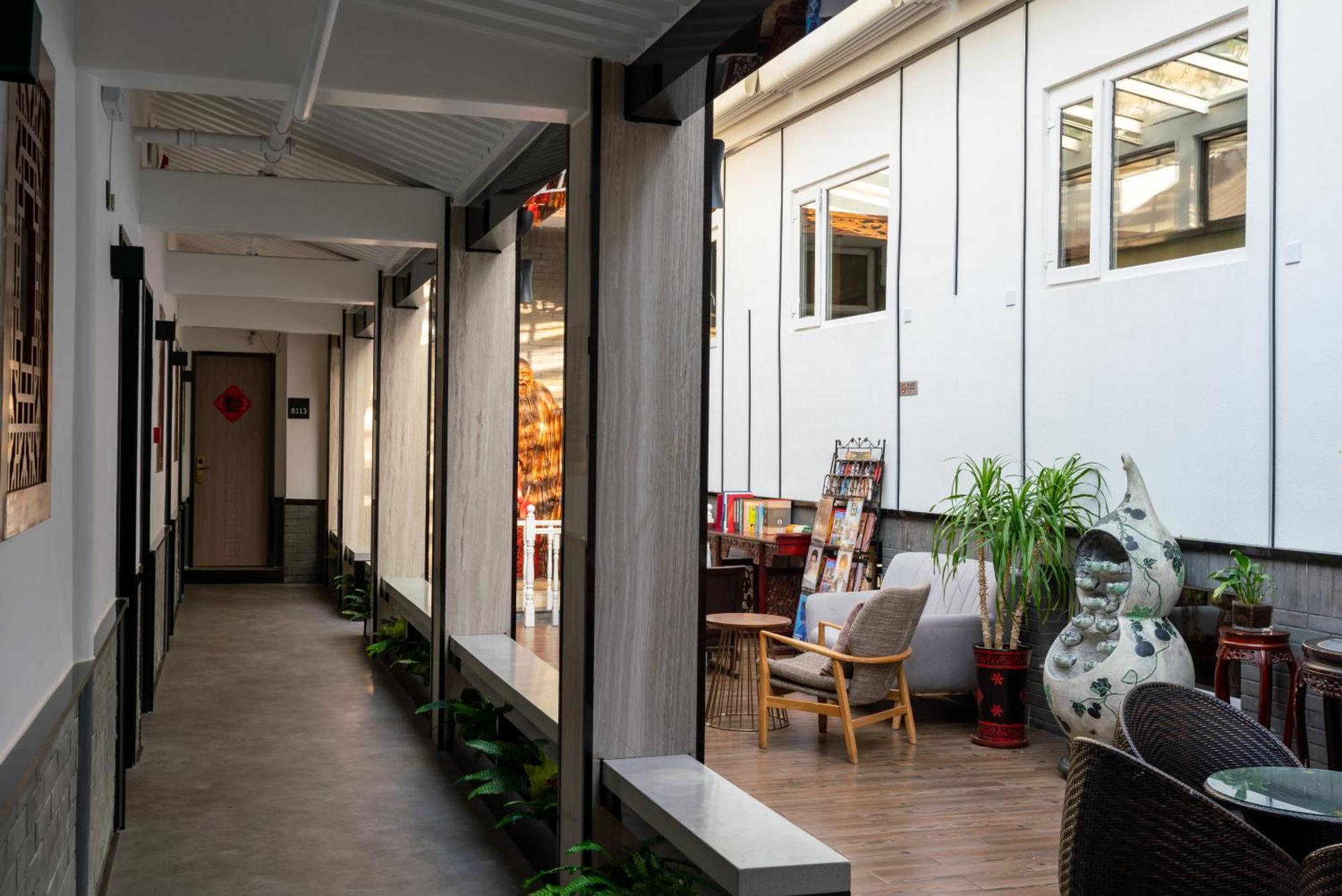 East Sacred Hotel ᴸᴱo---Foreign Accept---Tourism Service English-Speaking 丨 Near Tiananmen Forbidden City丨very Close To Metro Zhangzizhong And Beixinqiao 丨european Foot Ball English丨free Advance Tickets And Laundry Drying Service Coffee Snacks Pekin Zewnętrze zdjęcie