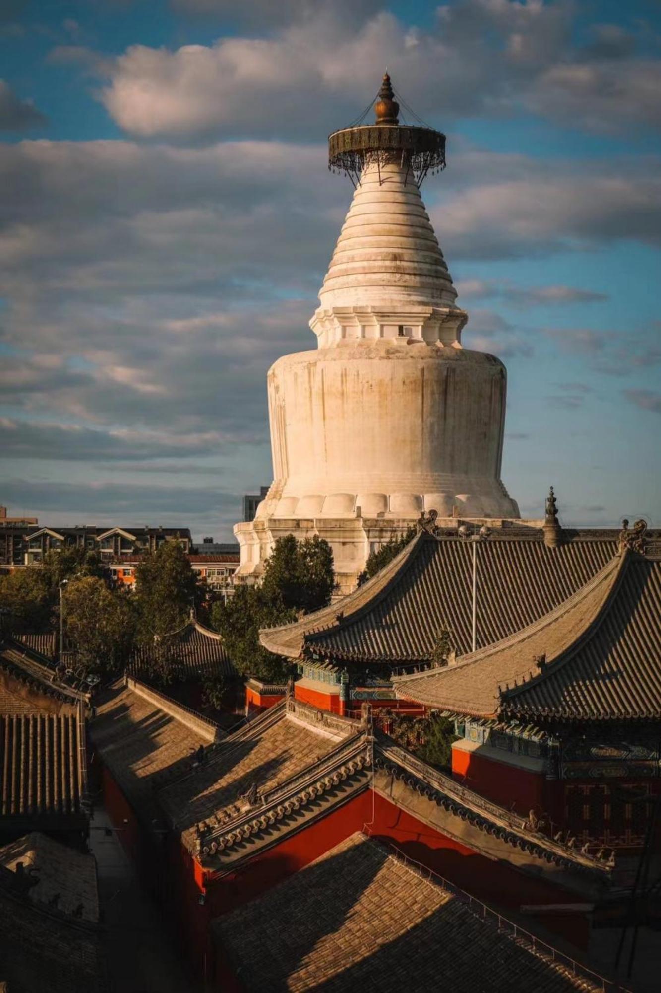 East Sacred Hotel ᴸᴱo---Foreign Accept---Tourism Service English-Speaking 丨 Near Tiananmen Forbidden City丨very Close To Metro Zhangzizhong And Beixinqiao 丨european Foot Ball English丨free Advance Tickets And Laundry Drying Service Coffee Snacks Pekin Zewnętrze zdjęcie