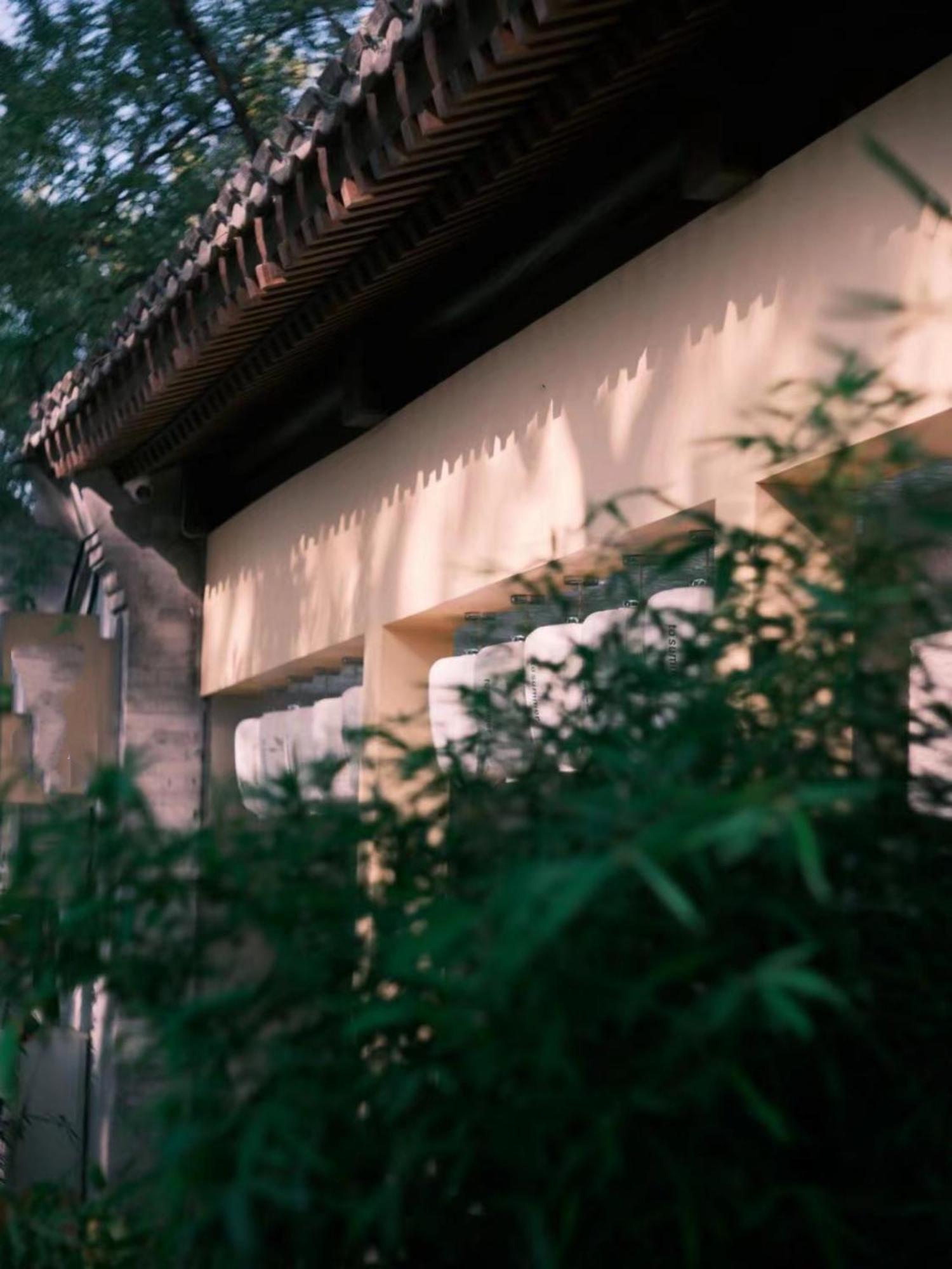 East Sacred Hotel ᴸᴱo---Foreign Accept---Tourism Service English-Speaking 丨 Near Tiananmen Forbidden City丨very Close To Metro Zhangzizhong And Beixinqiao 丨european Foot Ball English丨free Advance Tickets And Laundry Drying Service Coffee Snacks Pekin Zewnętrze zdjęcie